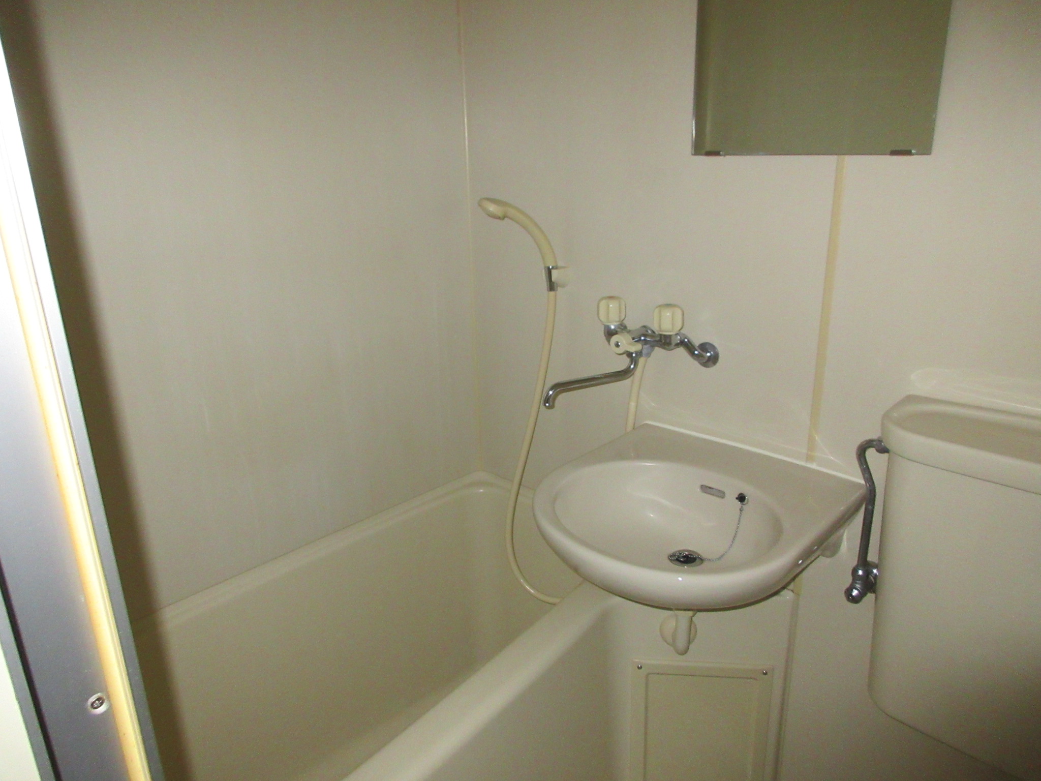 バス・シャワールーム　※写真は別のお部屋です。現況を優先させていただきます。