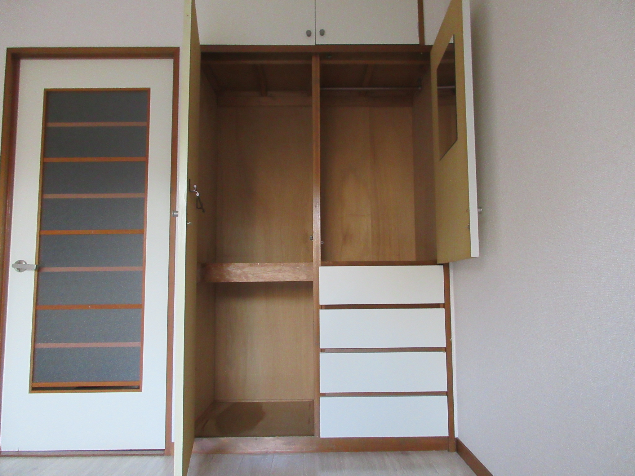 収納　※写真は別のお部屋です。現況を優先させていただきます。