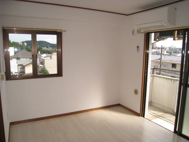 居室・リビング　※写真は別のお部屋です。現況を優先させていただきます。