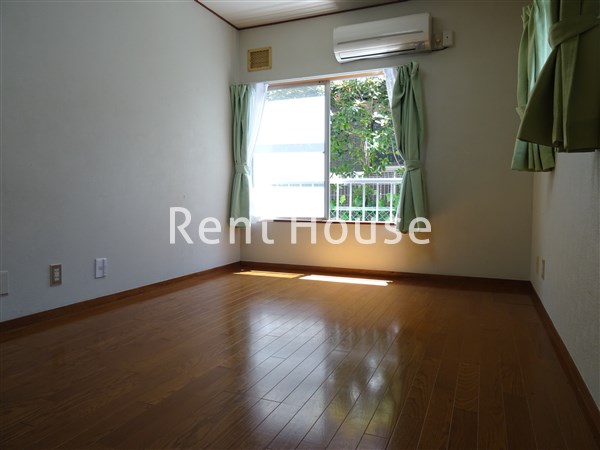 居室・リビング　別号室の参考写真となります