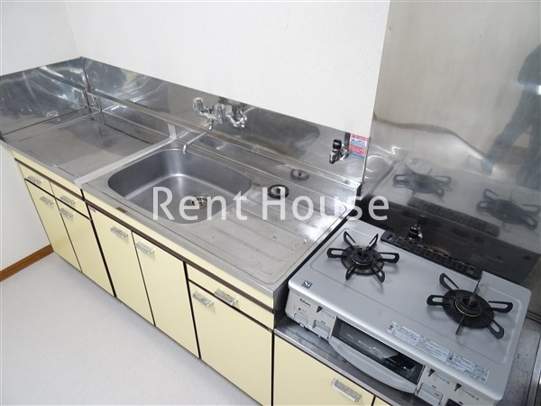 キッチン　別号室の参考写真となります