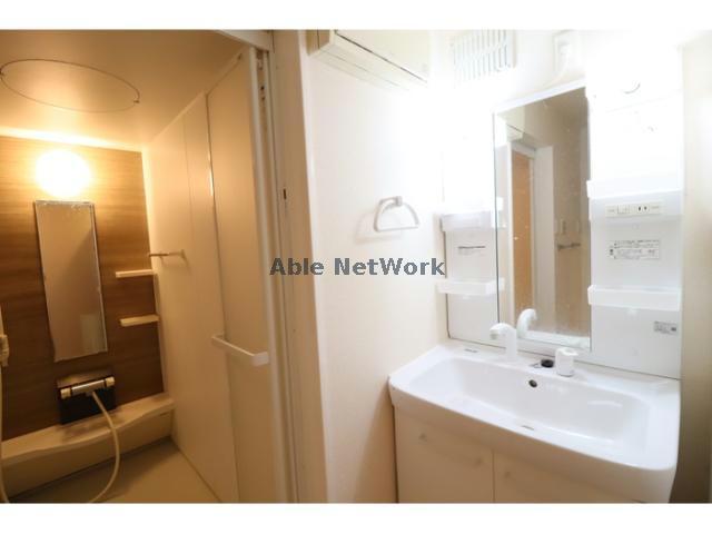 洗面設備　独立洗面台