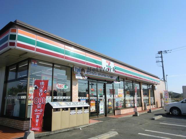 コンビニ　セブンイレブン神栖知手店（コンビニ）まで302m