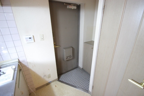 玄関　※別部屋の写真です