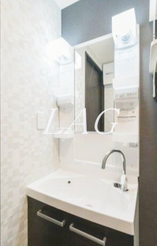 洗面設備　独立洗面台です。