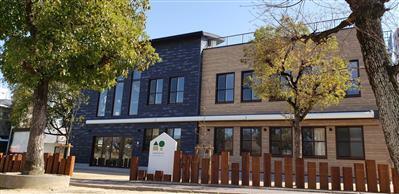 幼稚園・保育園　うわがいけ保育園（幼稚園・保育園）まで370m