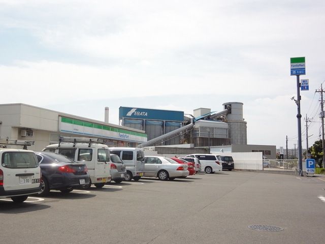 コンビニ　ファミリーマート松戸稔台店（コンビニ）まで621m