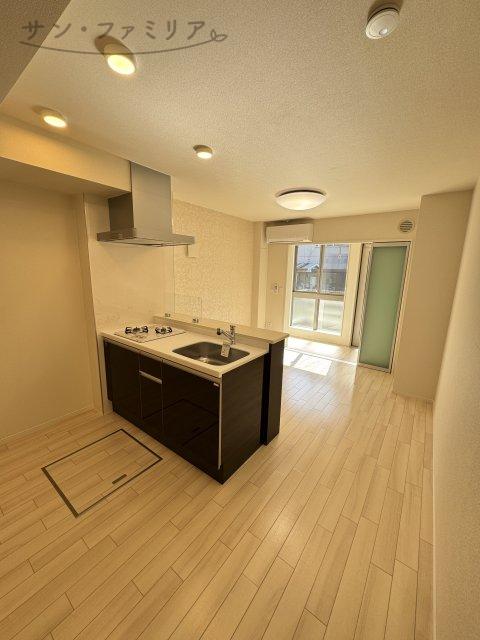 居室・リビング　同一物件別部屋写真