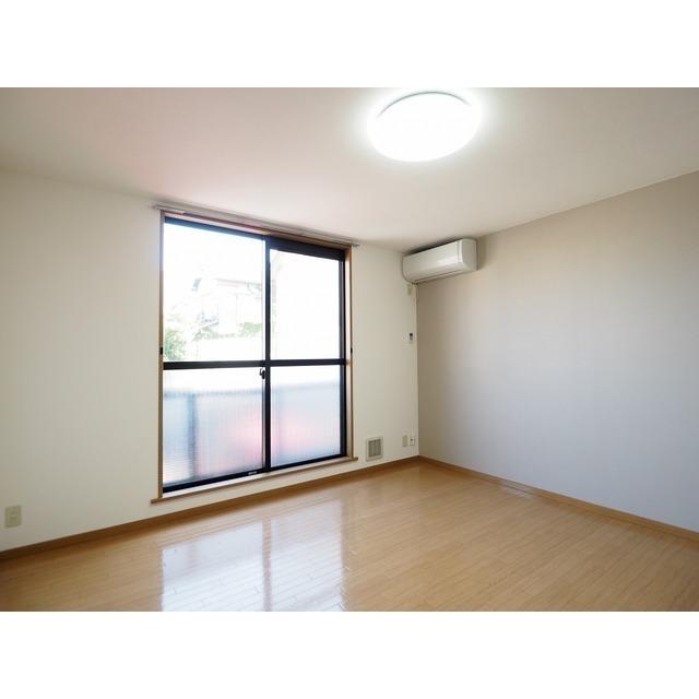 居室・リビング　他号室参照。現況優先。