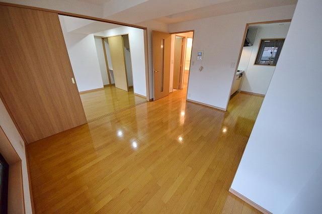 居室・リビング　★お部屋探しはタウンハウジング稲田堤店まで★