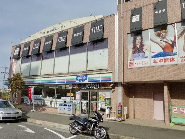 コンビニ　スリーエフ（コンビニ）まで150m