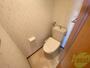 トイレ　こちらはトイレです。清潔感があり、安心して使用できます。