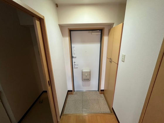 玄関　※別部屋の写真です
