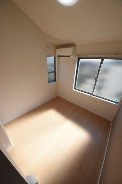 居室・リビング　～天井がたかーい～