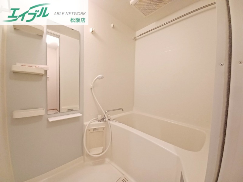 バス・シャワールーム　反転タイプ参考写真