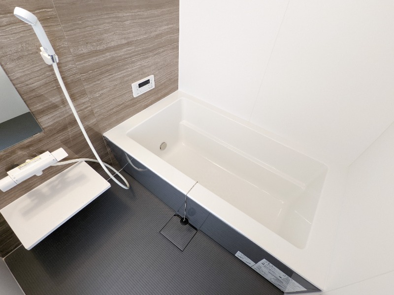 バス・シャワールーム　図面と現状に相違がある場合には現状を優先