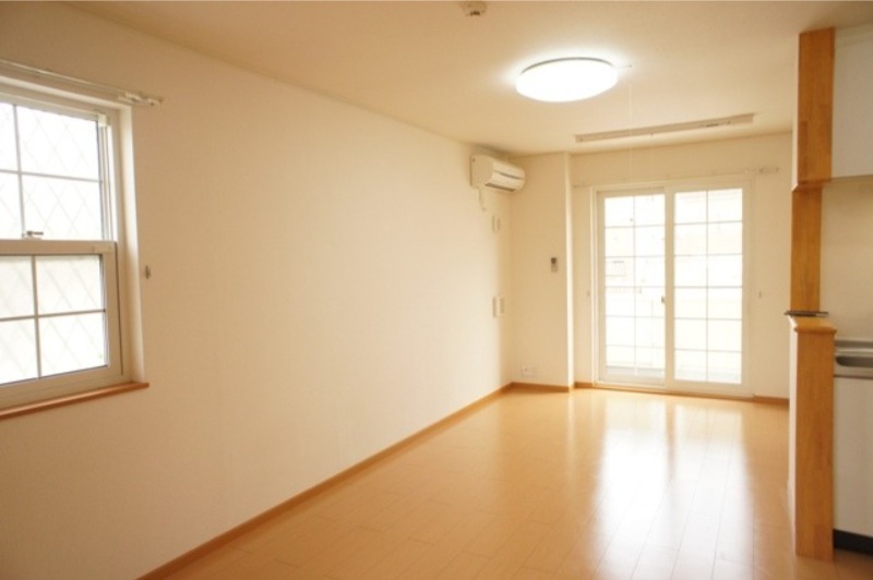 居室・リビング　図面と現状に相違がある場合には現状を優先