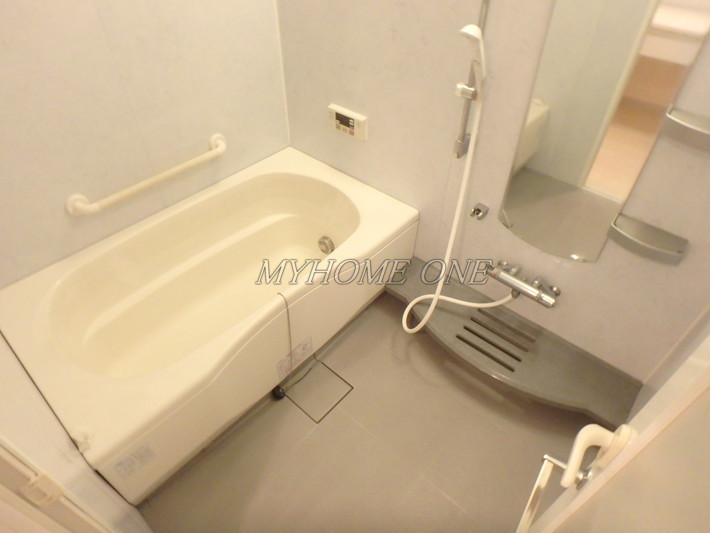 バス・シャワールーム　追焚バス