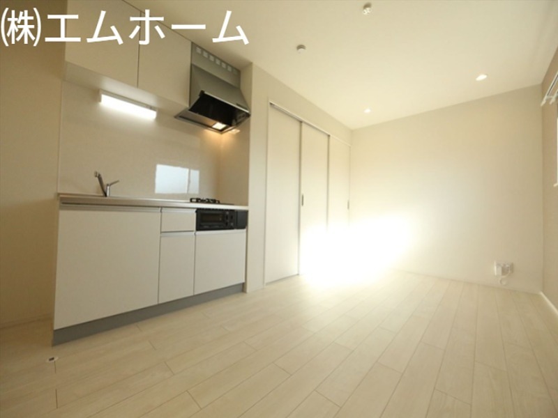 居室・リビング　LDK8.2帖　同型写真