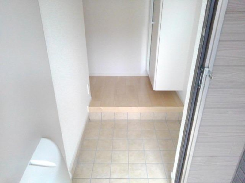 玄関　図面と現状に相違がある場合には現状を優先