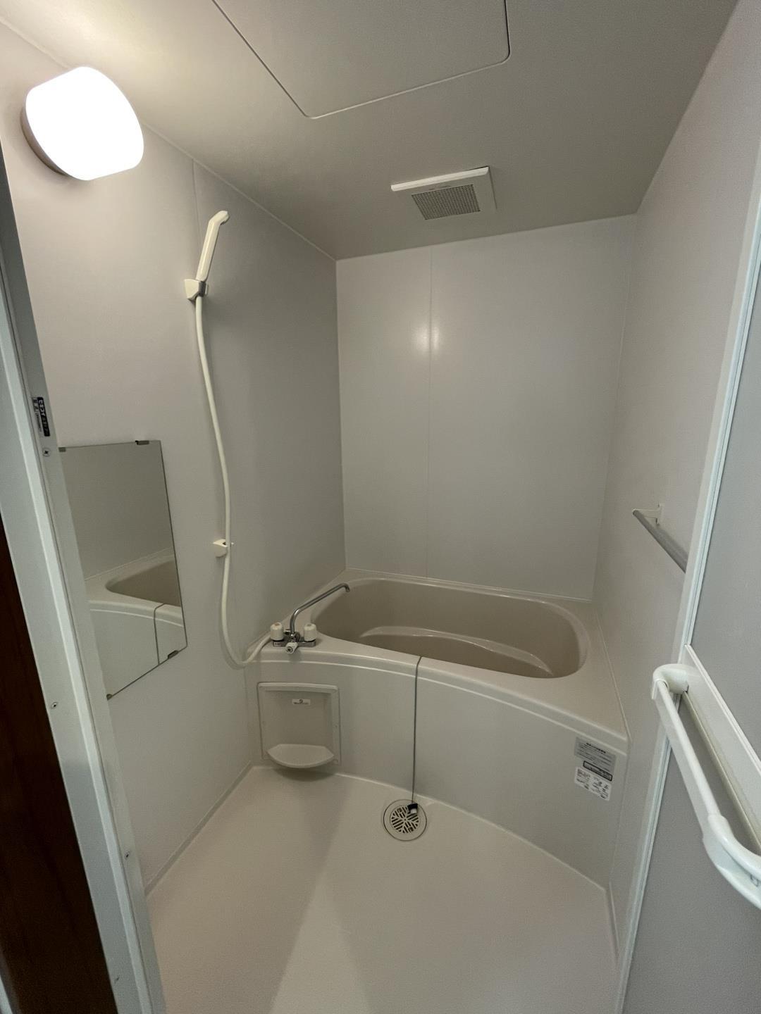 バス・シャワールーム　バスルーム