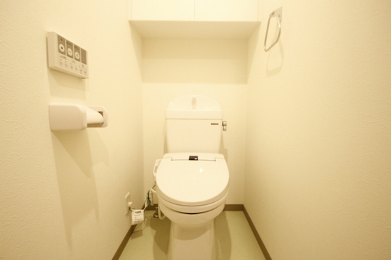 トイレ　※別部屋の写真です