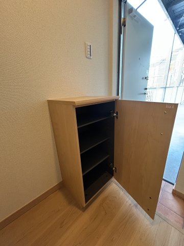玄関　シューズボックス付