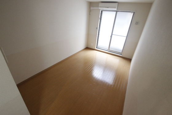 居室・リビング　別号室の写真です。