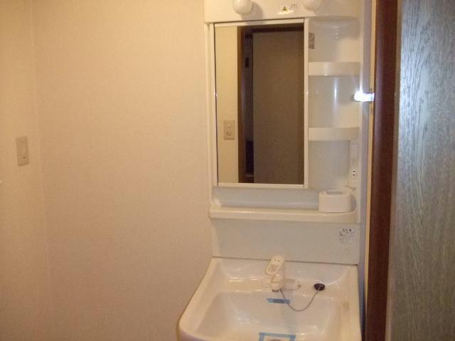 洗面設備　同型タイプ