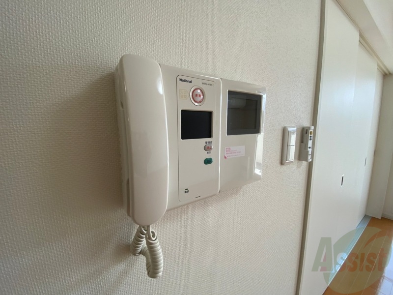 セキュリティ　モニターホンで来客確認ができます。安心ですね。