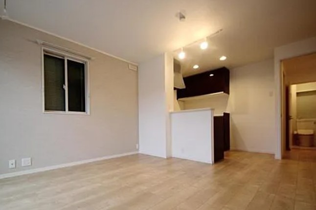 居室・リビング　☆明るい洋室☆