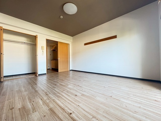 居室・リビング　※参考別号室の写真です