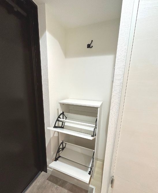 玄関　同物件内別部屋のお写真になります※現況優先