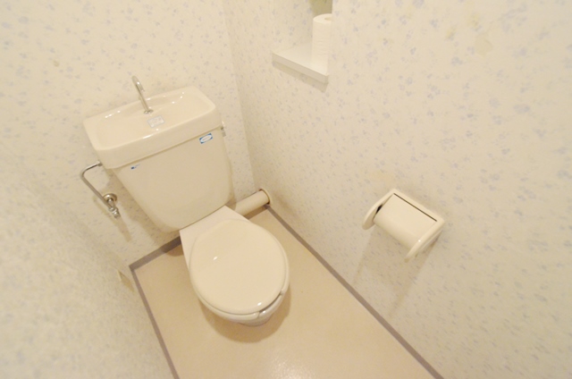 トイレ　ウォシュレット付きのトイレです♪
