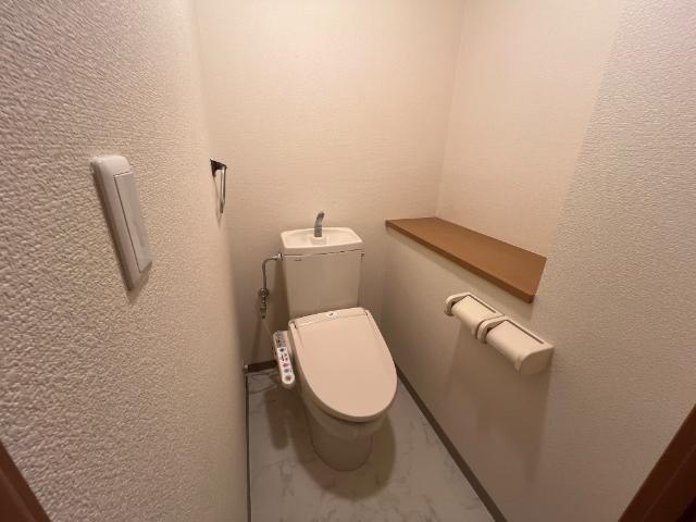 トイレ　シャワー付トイレ