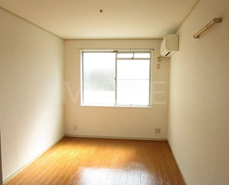 居室・リビング　※別号室の参考写真になります。