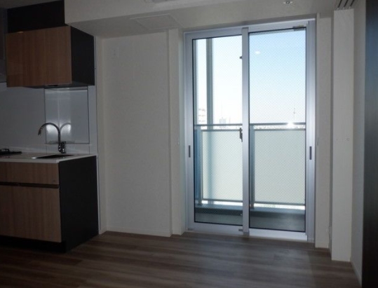 居室・リビング　☆明るい居間☆