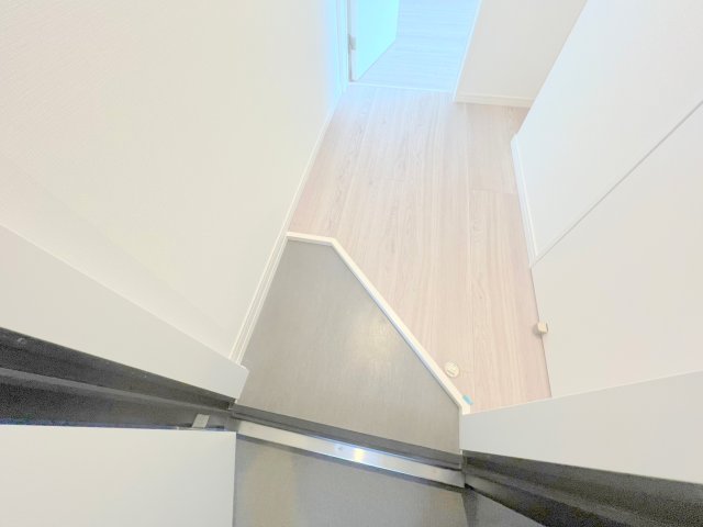 玄関　落ち着いたおしゃれな玄関です。