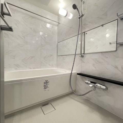 バス・シャワールーム　同仕様タイプです