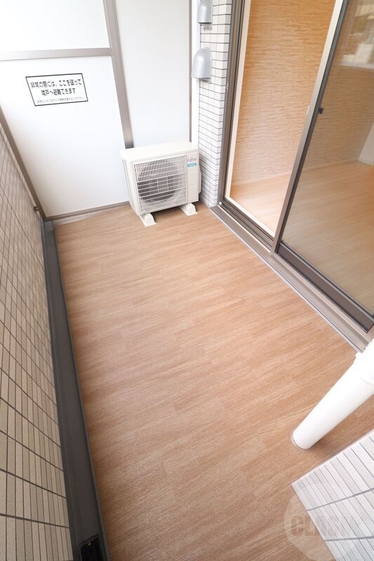 バルコニー　明るいバルコニーです