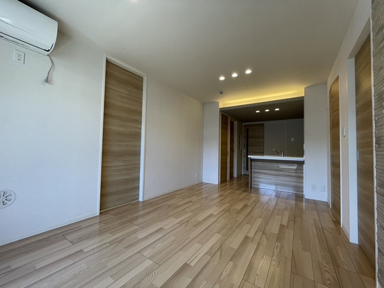 居室・リビング　※別部屋の写真です