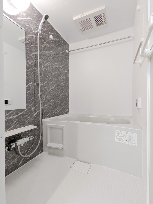 バス・シャワールーム　図面と現状に相違がある場合には現状を優先