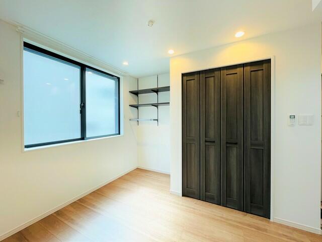 居室・リビング　?