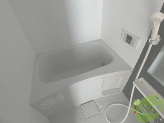 バス・シャワールーム　１人暮らしにはピッタリのサイズ感ですね！