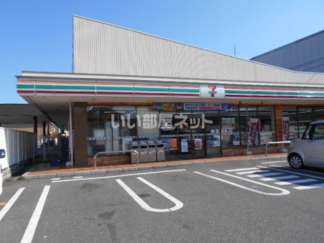 コンビニ　セブンイレブン　多加木店（コンビニ）まで997m