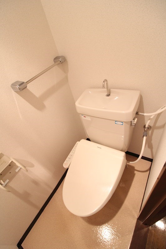 トイレ　別部屋参考画像