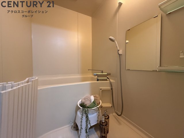 バス・シャワールーム　清潔感があり機能的なユニットバス！