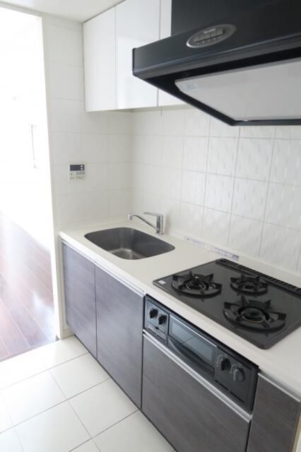 キッチン　※別部屋参考写真