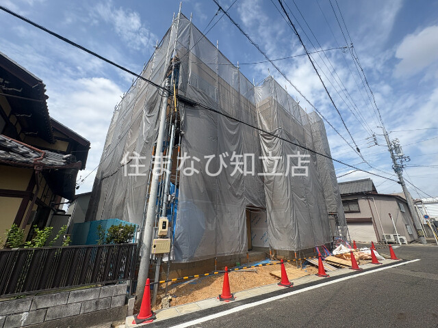 建物外観　建築中