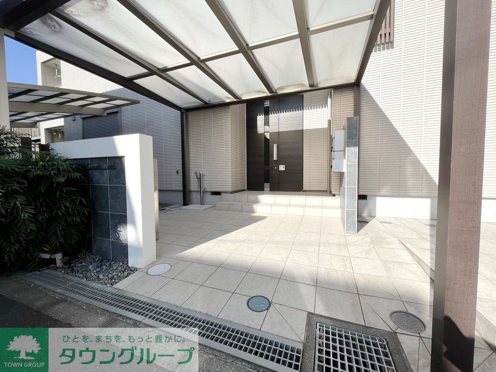 エントランス　エントランス